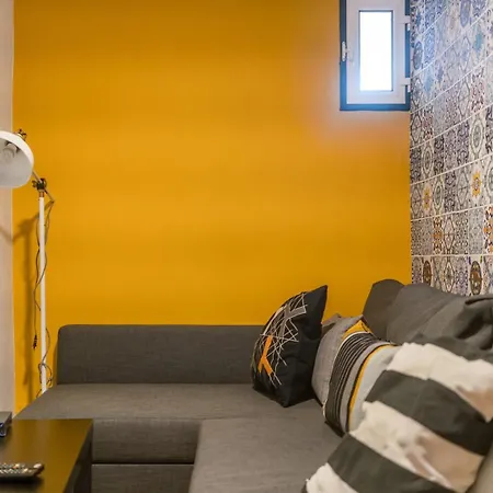 2-bedroom - Bairro Alto, | By Airnest شقة *