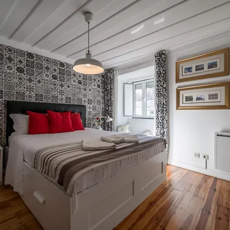 2-bedroom - Bairro Alto, | By Airnest Lisboa